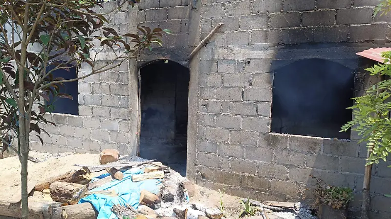 casa quemada.jpeg
